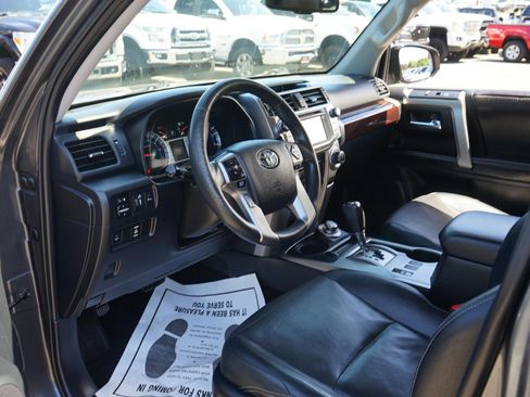 Used 2015 Toyota 4Runner Limited AWD/4WD image 15