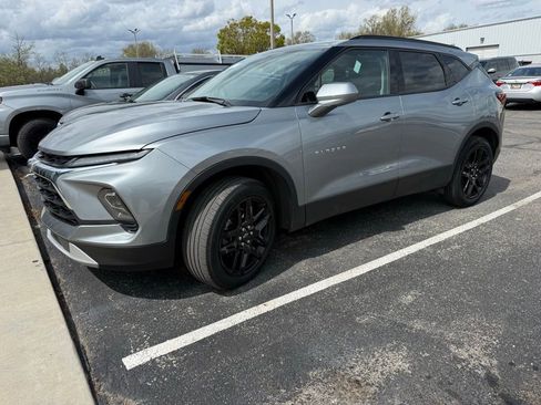 Used 2024 Chevrolet Blazer LT w/ Convenience Package image 1