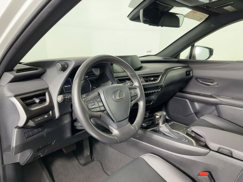 Used 2021 Lexus UX 250h w/ Premium Package image 4