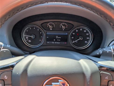 Used 2023 Buick Enclave Essence w/ Experience Buick Package FWD image 32