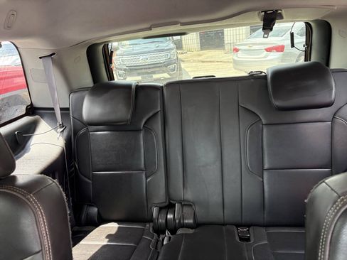 Used 2015 GMC Yukon Denali w/ Touring Package AWD/4WD image 16