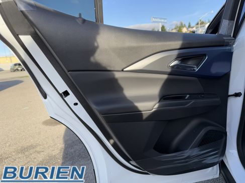 New 2026 Chevrolet Equinox EV LT image 21