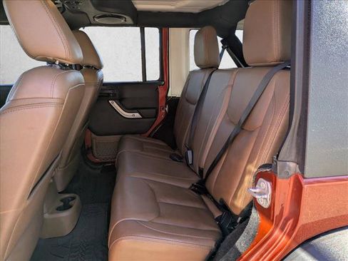 Used 2014 Jeep Wrangler Unlimited Sahara w/ Max Tow Package image 17
