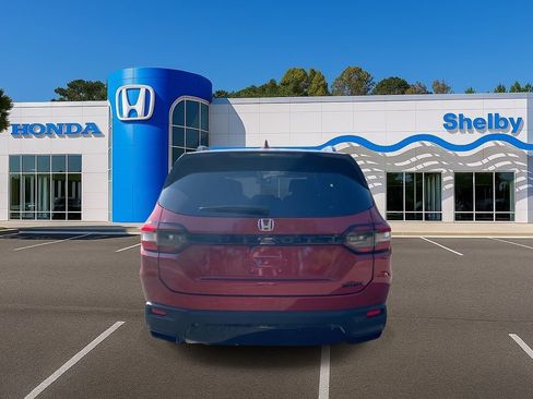 New 2026 Honda Pilot Sport image 7