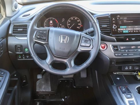 Used 2024 Honda Ridgeline RTL image 19