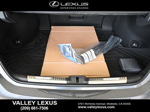 Certified 2025 Lexus ES 300h w/ Premium Package FWD image 19