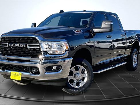 Used 2023 RAM 2500 Big Horn w/ Level 1 Equipment Group image 12