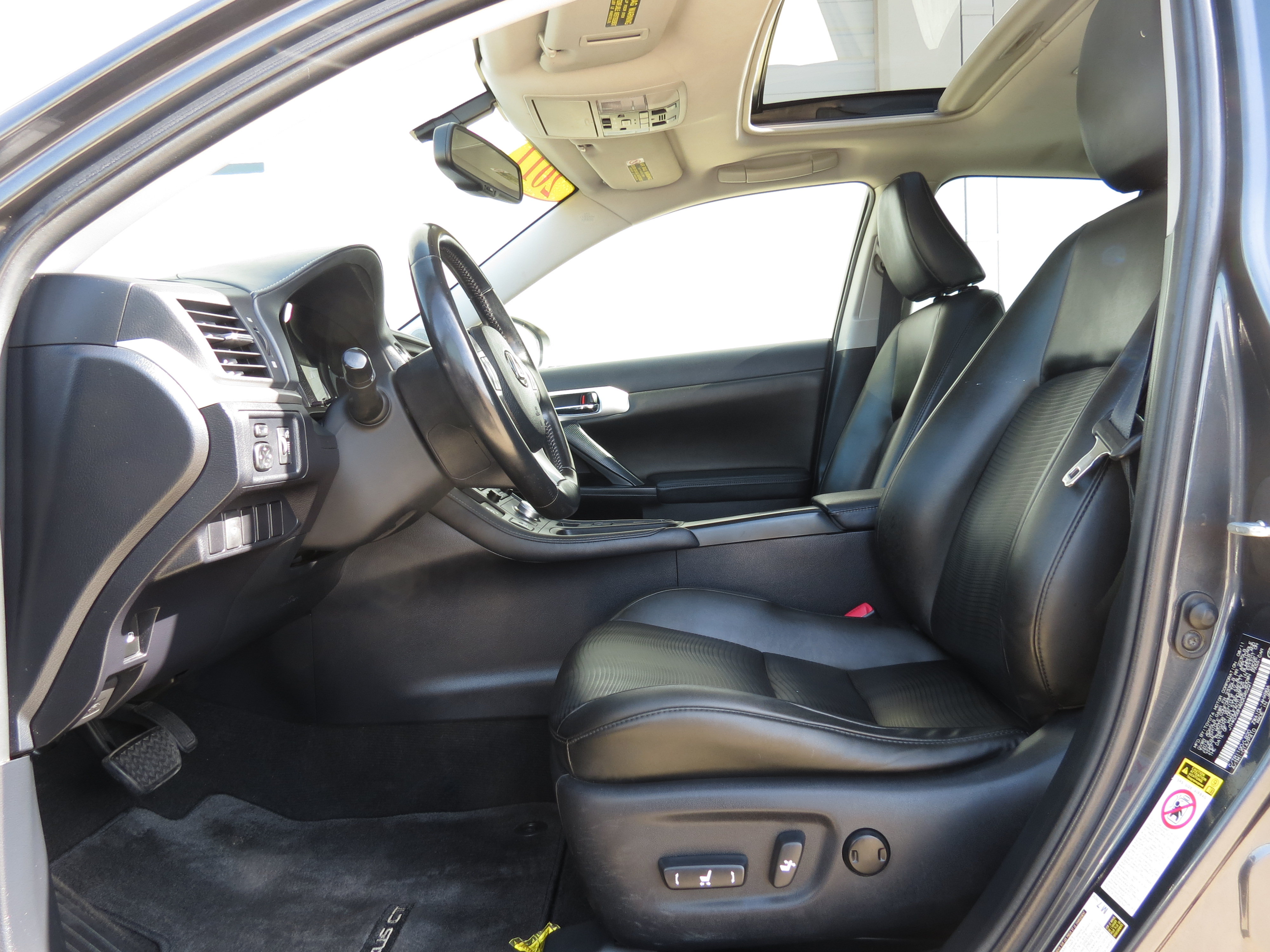 Used 2011 Lexus CT 200h Premium w/ Premium Audio Pkg FWD image 26