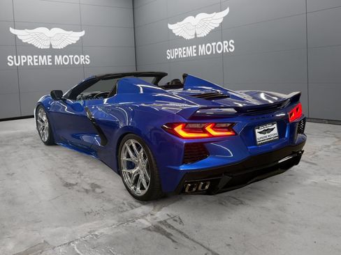 Used 2020 Chevrolet Corvette Stingray Convertible w/ Z51 Performance Package RWD image 3