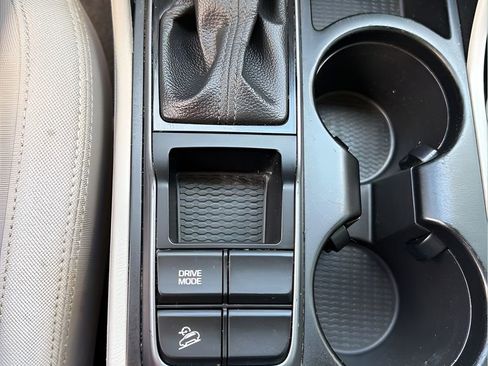 Used 2018 Hyundai Tucson SEL image 17