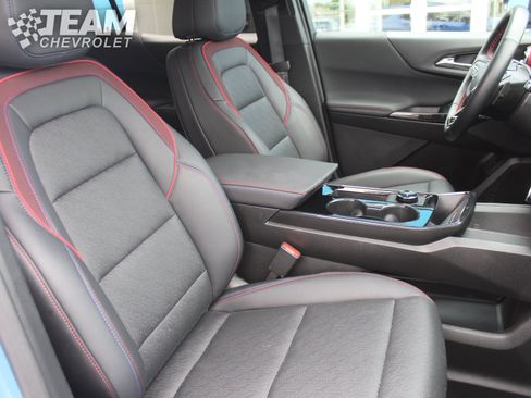 Certified 2025 Chevrolet Equinox RS AWD/4WD image 28