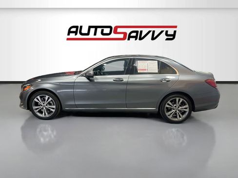 Used 2019 Mercedes-Benz C 300 4MATIC Sedan image 4