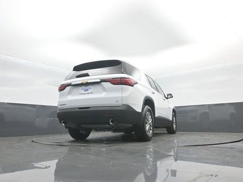 Used 2023 Chevrolet Traverse LT w/ LPO, Floor Liner Package image 39