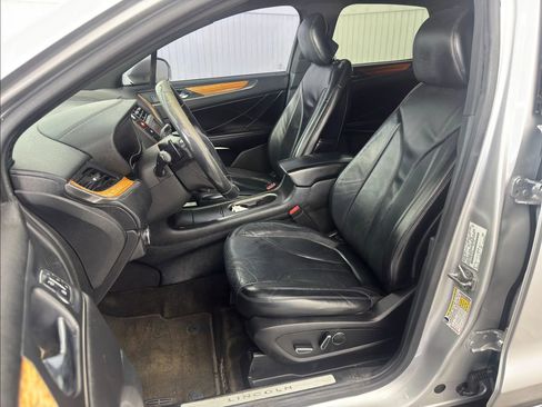 Used 2015 Lincoln MKC FWD w/ Equipment Group 101A Select image 14