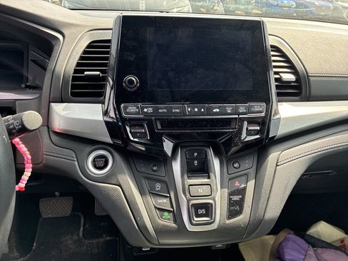 Used 2023 Honda Odyssey Sport image 18