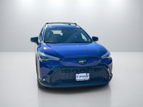 Certified 2025 Toyota Corolla Cross XSE w/ Convenience Package image 2