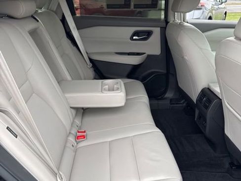 Certified 2023 Nissan Rogue SL w/ SL Premium Package AWD/4WD image 16