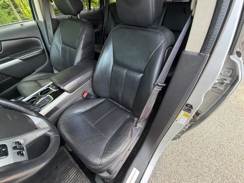 Used 2014 Ford Edge Limited w/ Equipment Group 302A AWD/4WD image 10