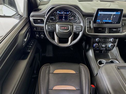 Used 2021 GMC Yukon XL AT4 w/ Rear Media and Nav Package AWD/4WD image 22