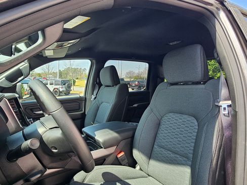 New 2026 RAM 1500 Express AWD/4WD image 19
