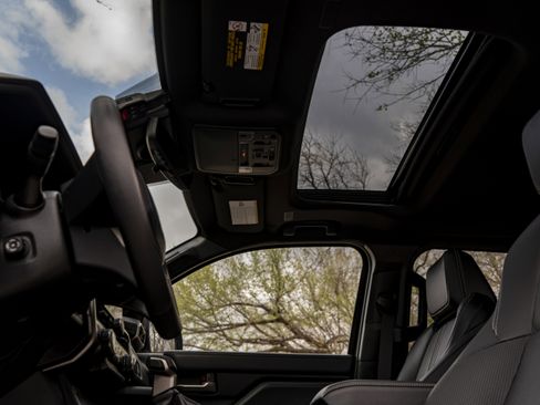 Used 2025 Toyota 4Runner Limited image 35