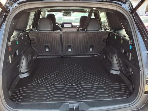 New 2026 Subaru Outback Limited AWD/4WD image 9