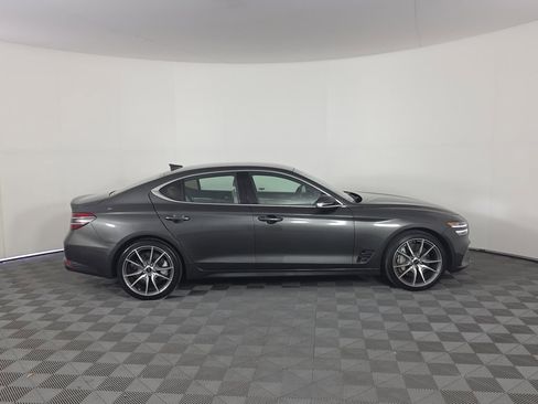Used 2025 Genesis G70 2.5T RWD image 8