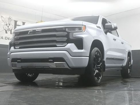 New 2026 Chevrolet Silverado 1500 High Country AWD/4WD image 4