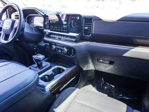 Used 2023 GMC Sierra 1500 Elevation AWD/4WD image 10
