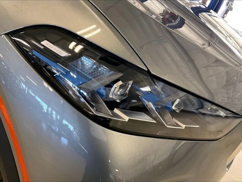 New 2026 BMW X5 xDrive40i w/ Climate Comfort Package image 13