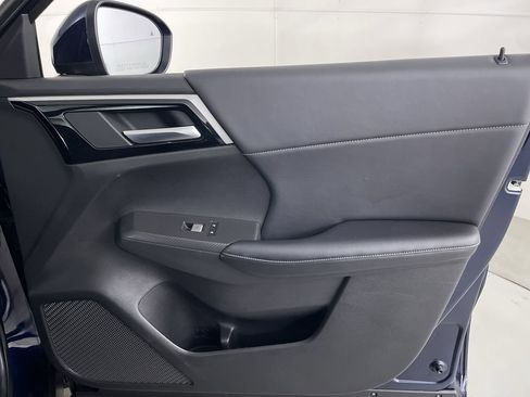 Used 2024 Mitsubishi Outlander SE Black Edition image 25