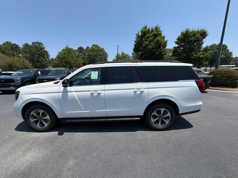 New 2027 Ford Expedition Max Active RWD image 18