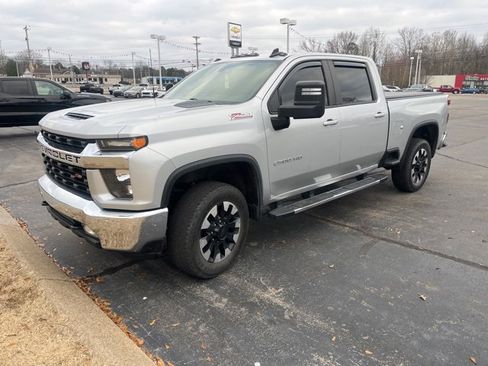 Used 2020 Chevrolet Silverado 2500 LT w/ All Star Edition image 2