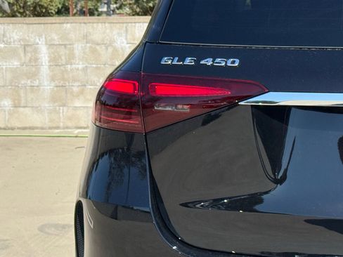 New 2026 Mercedes-Benz GLE 450 4MATIC image 9