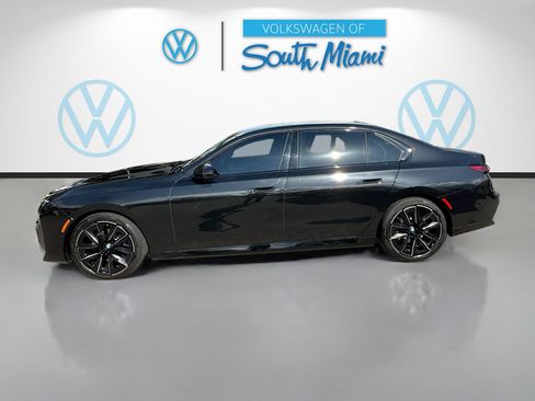 Used 2023 BMW 740i RWD image 4
