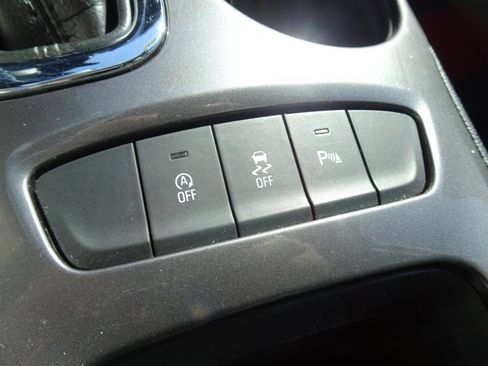 Used 2019 Chevrolet Cruze LT w/ Convenience Package image 19