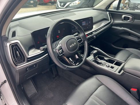 Used 2024 Kia Sorento S AWD/4WD image 6