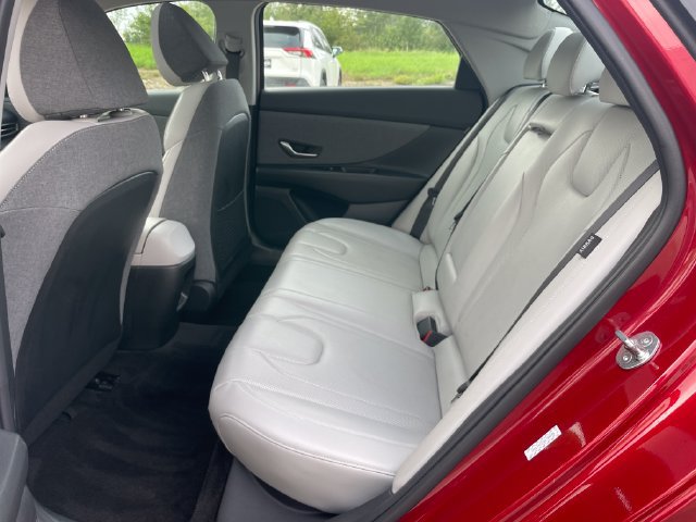 Used 2024 Hyundai Elantra Limited FWD image 29