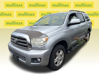 Used 2011 Toyota Sequoia SR5 AWD/4WD video 2