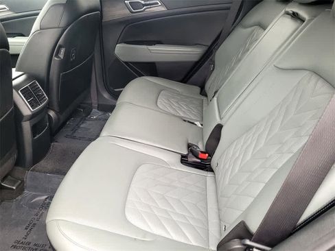 Used 2023 Kia Sportage X-Line w/ X-Line Premium Package image 13