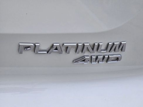 Used 2023 Nissan Pathfinder Platinum w/ Cargo Package AWD/4WD image 11