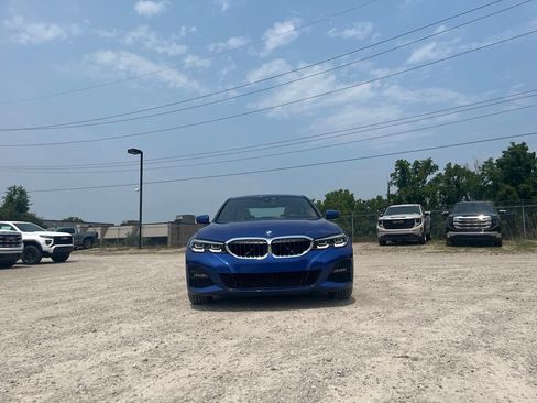 Used 2022 BMW 330i xDrive Sedan w/ M Sport Package AWD/4WD image 4