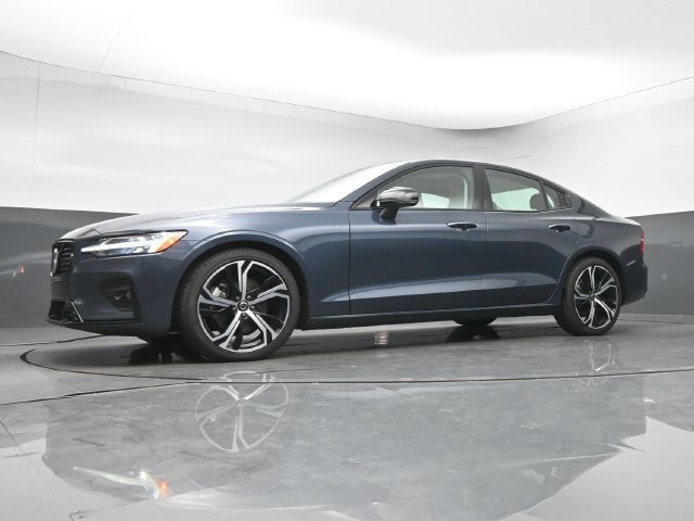 Used 2024 Volvo S60 B5 Core w/ Climate Package FWD image 13