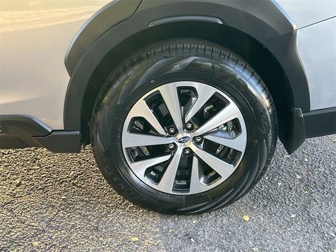 Certified 2025 Subaru Outback Premium image 11