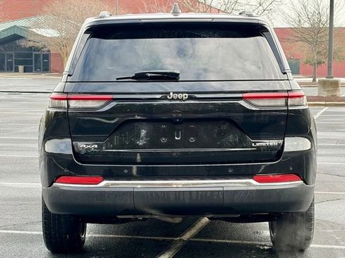 Used 2022 Jeep Grand Cherokee Limited image 6