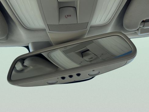 Used 2014 Mercedes-Benz E 350 Sedan image 51