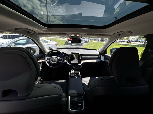 New 2026 Volvo XC90 T8 Plus w/ Protection Package Premier AWD/4WD image 21