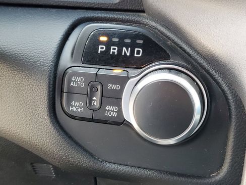 Used 2019 RAM 1500 Big Horn AWD/4WD image 18