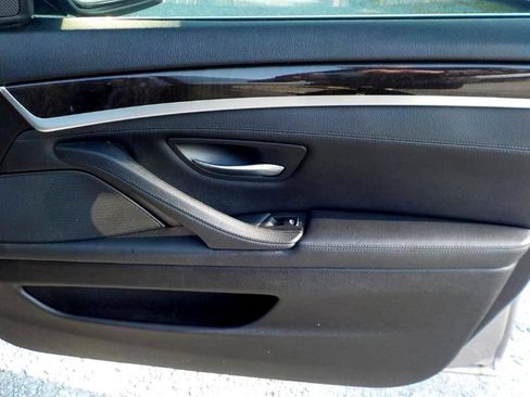 Used 2011 BMW 528i Sedan image 23