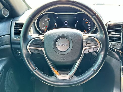 Used 2020 Jeep Grand Cherokee Altitude AWD/4WD image 18